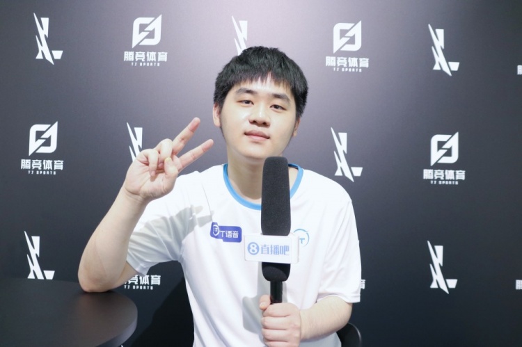 汤普森与