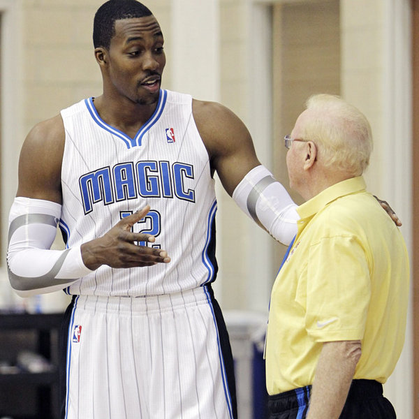 成临时三人 成临时三人